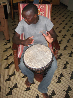 05 On Tire Une Derniere Fois Le Djembe Et On Peut Jouer